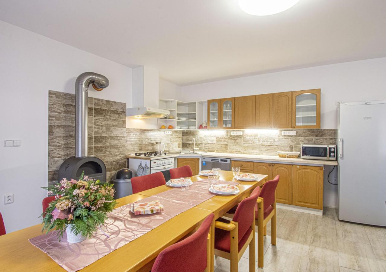 Velky Apartman Zlamanka Kroměříž Exteriör bild